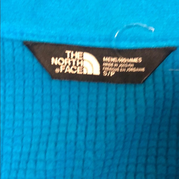 New North Face Active Fit 1/4 Zip Blue - Picture 4 of 6